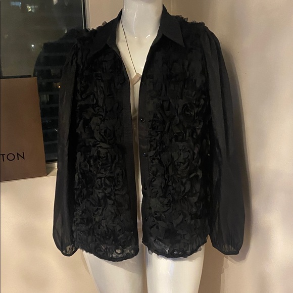 Yas Tops - YAS Black Top Textured Floral Top 10